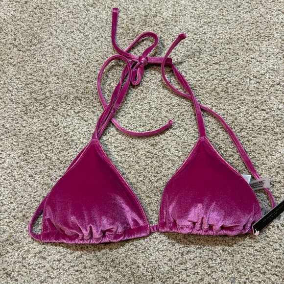 NWT Victoria’s Secret Velvet Pink SZ M Triangle Bikini Top - Picture 1 of 8